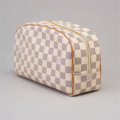 toilette lv|lv toiletry pouch.